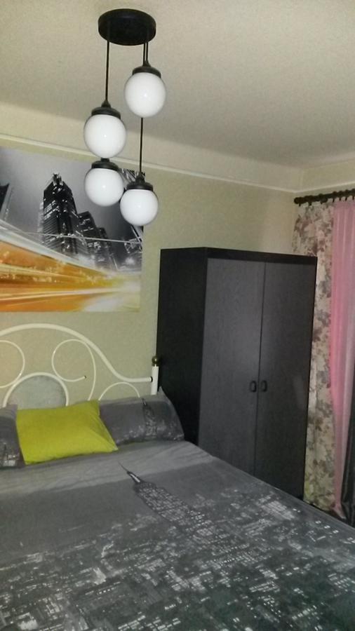 Apartment On Rusanivska Naberezhnaya 22 Киев Екстериор снимка